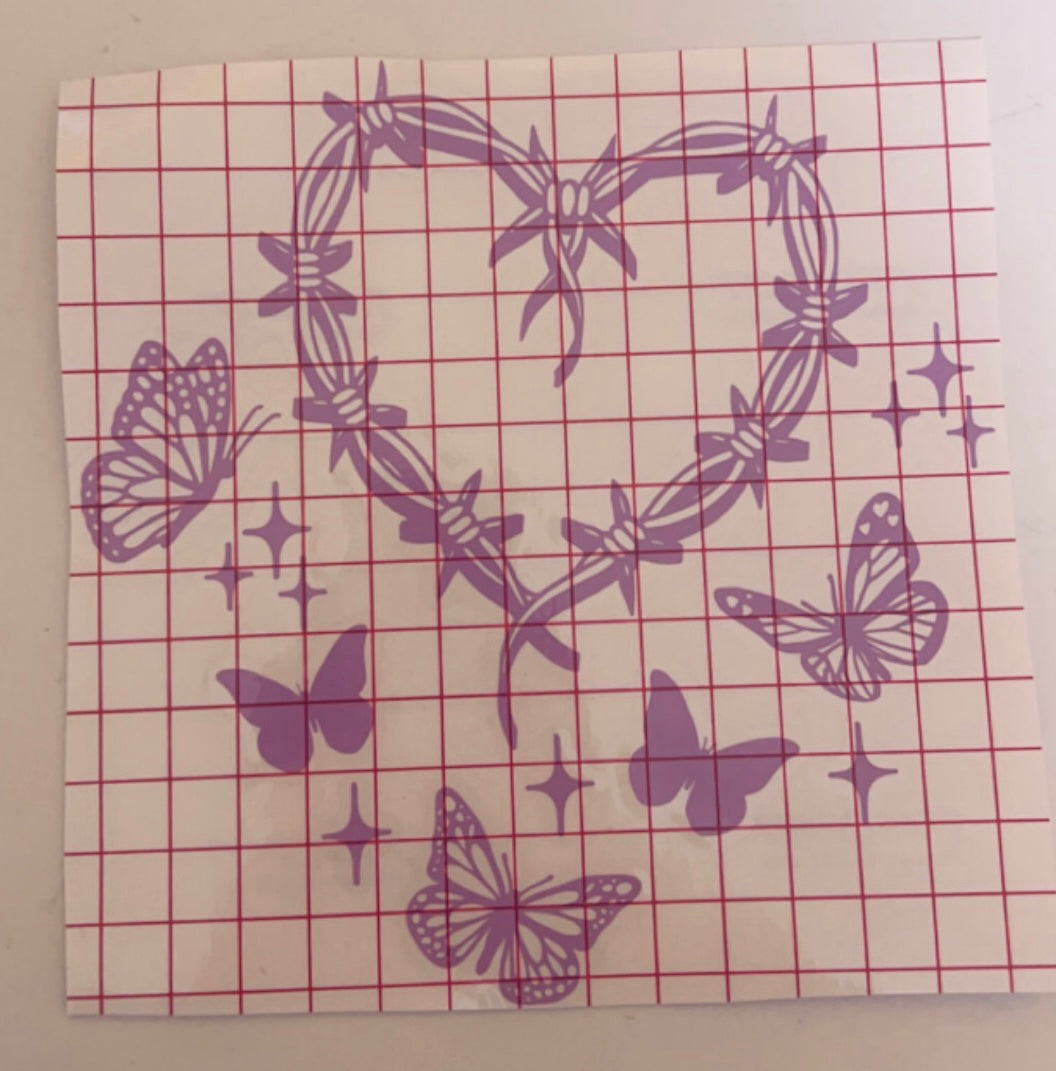 3) Corazon con mariposas 💖🦋