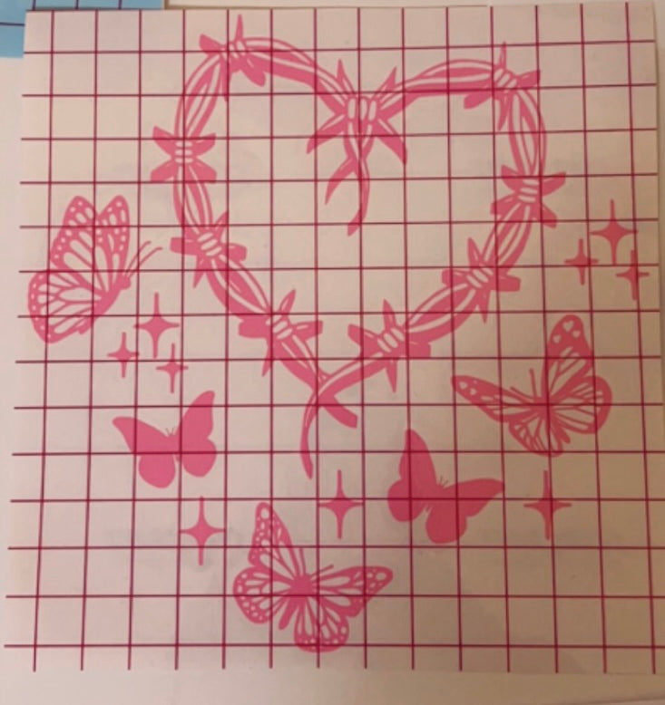 3) Corazon con mariposas 💖🦋