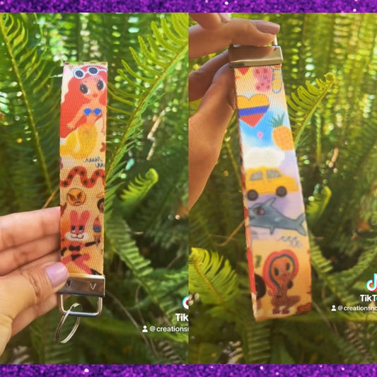 Mañana será bonito wristlet ❤️